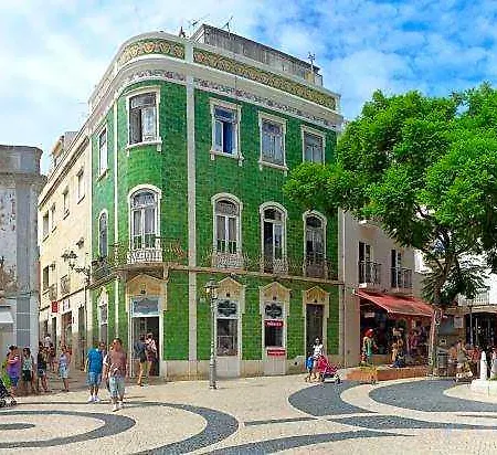 A37 - Casa Alferes In Downtown Lagos